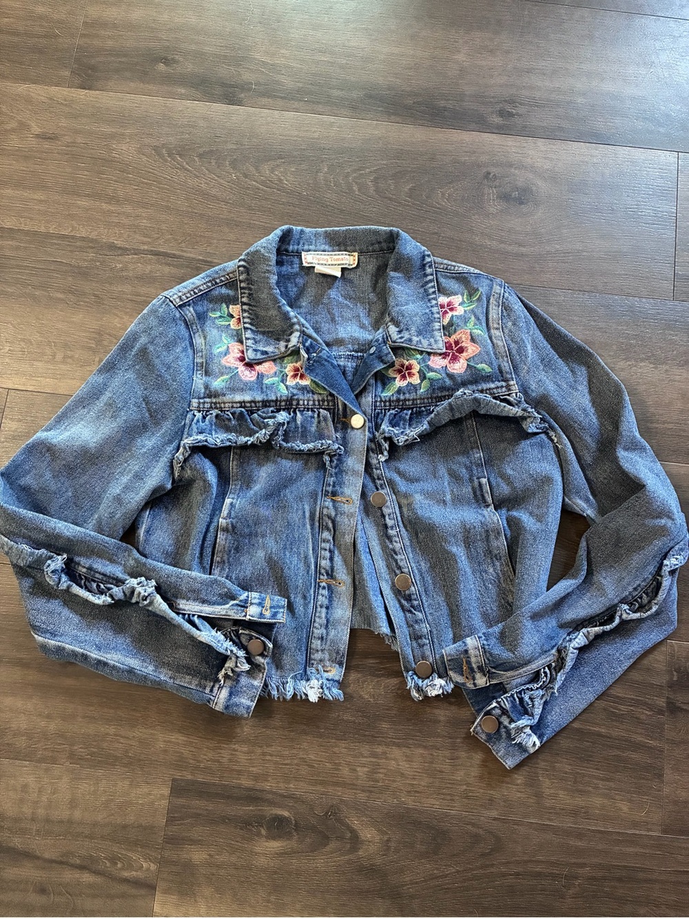 Flying Tomato Floral Embroidered Cropped Denim Jacket Ruffle Women’s M